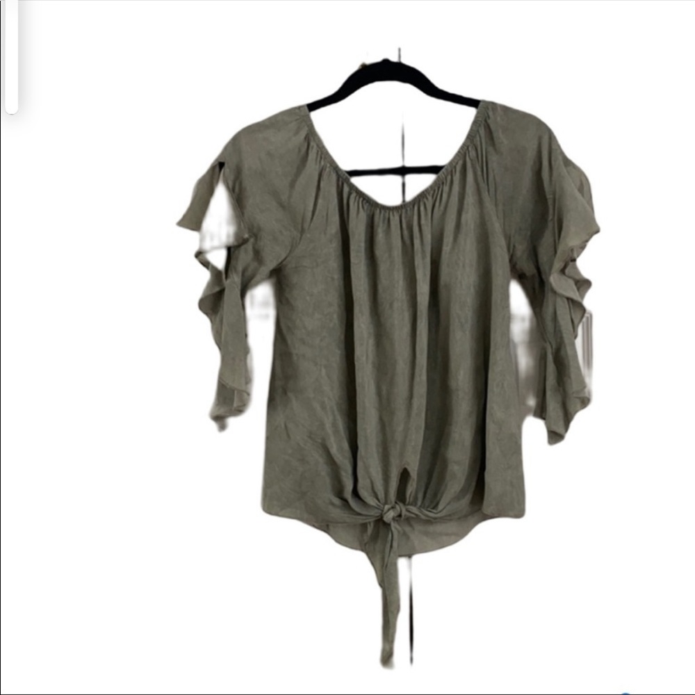 🎉 Host Pick 🎉 Elan flutter sleeve blouse